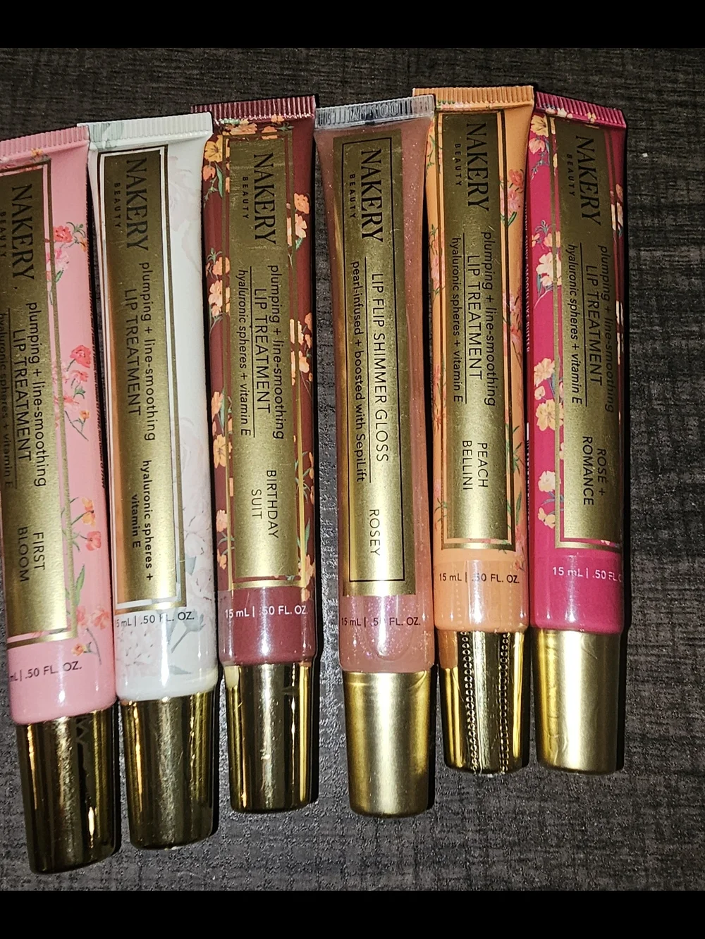 6 Pc Plumping & Line Smoothing lip Treatment W/Hylauranic Acid Spheres & Vit E